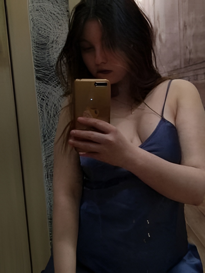 Линда привлекательная девушка из Новороссийска цена от 3000 руб