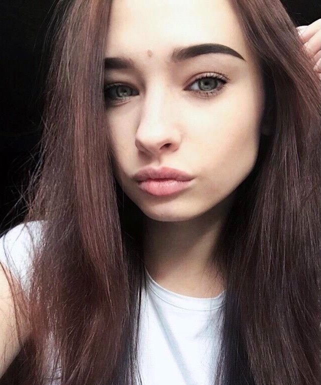 Ариадна привлекательная девушка из Новороссийска цена от 3500 руб