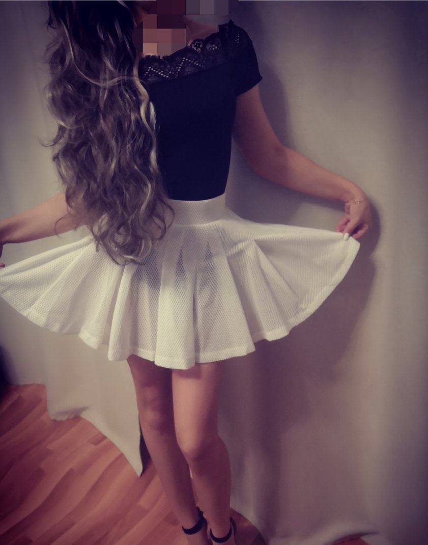 Надя привлекательная девушка из Новороссийска цена от 3500 руб