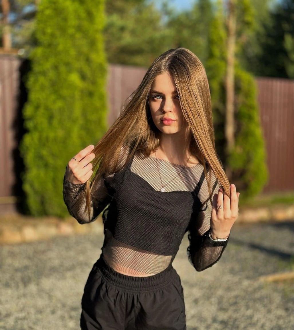 Светланка привлекательная девушка из Новороссийска цена от 10000 руб